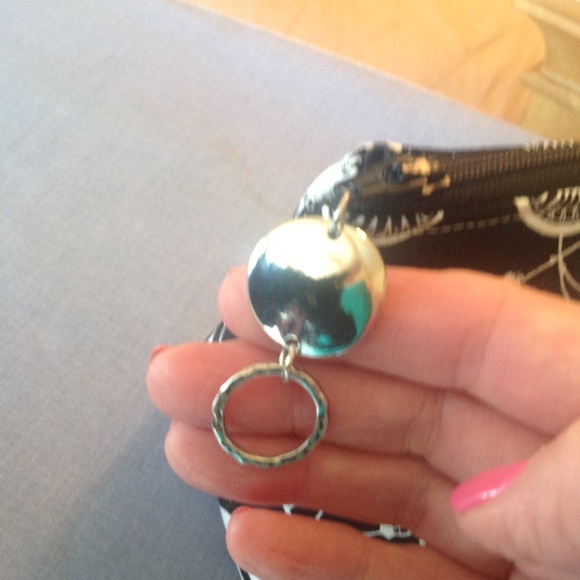 Zippered cosmetic bag - vinyl lined for easy clean - Picture 6 of 7